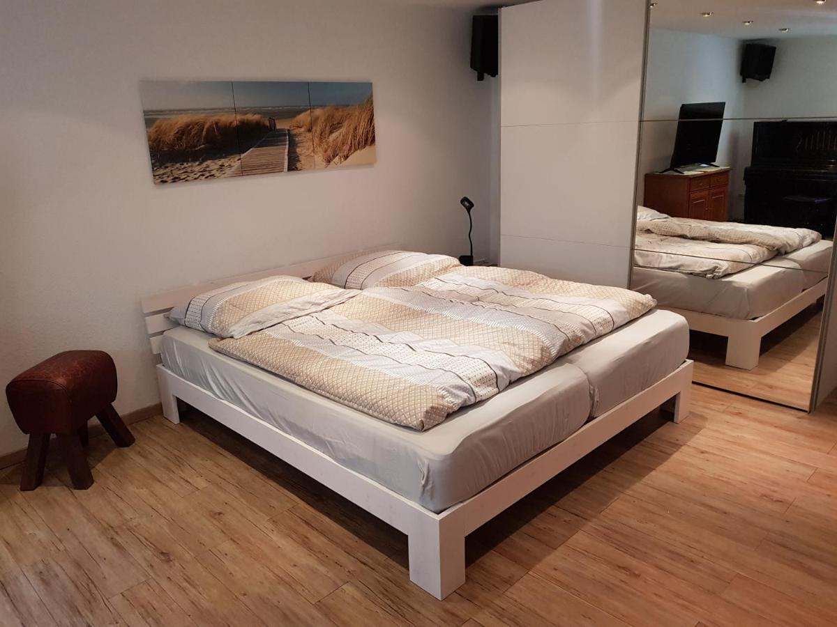 4 Sterne Souterrain Apartment Alt-Mariendorf Berlin Zewnętrze zdjęcie